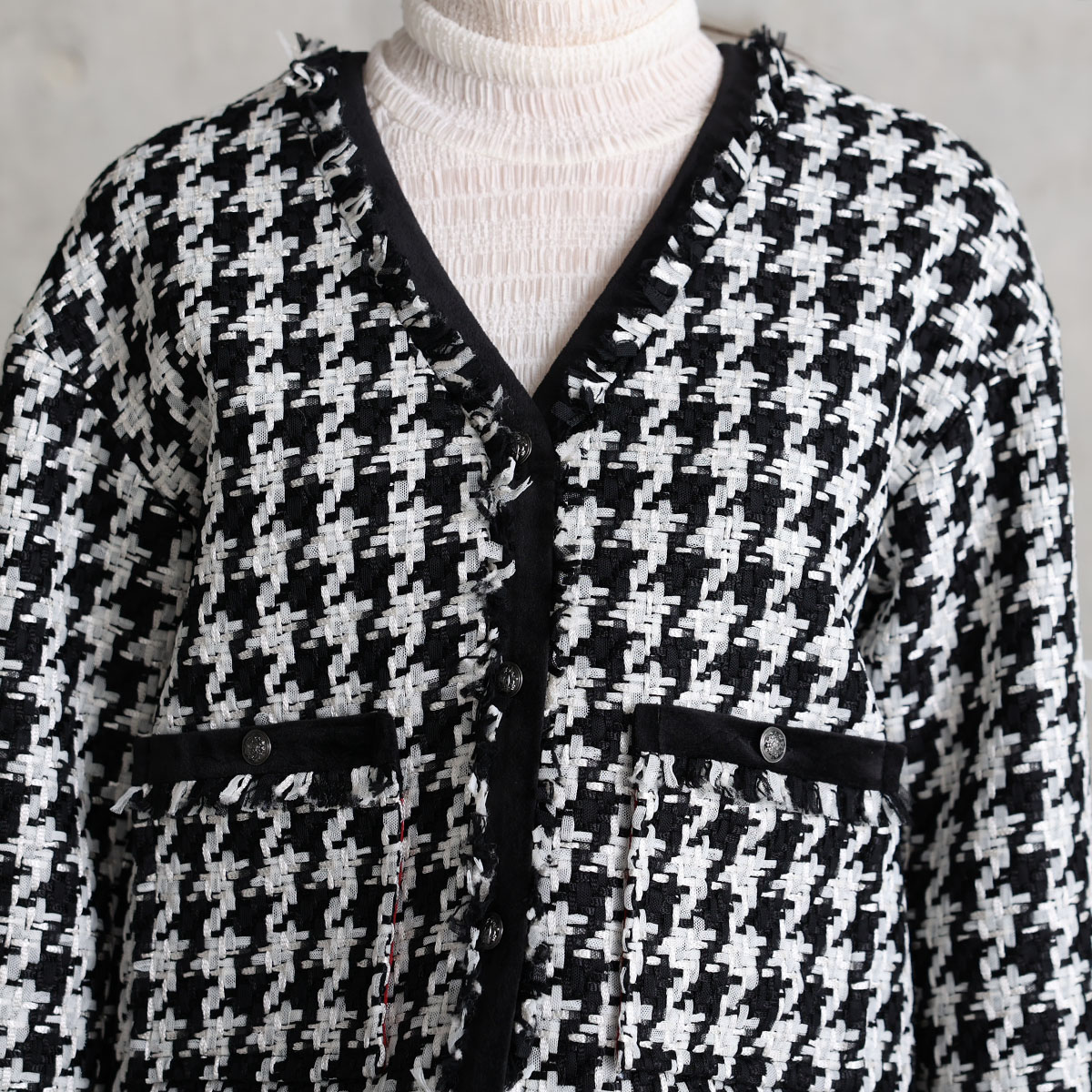 『Tulle houndstooth tweed』 No-collar jacket BLACKの画像