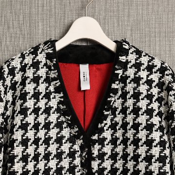 『Tulle houndstooth tweed』 No-collar jacket BLACKの画像