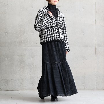 『Tulle houndstooth tweed』 No-collar jacket BLACKの画像