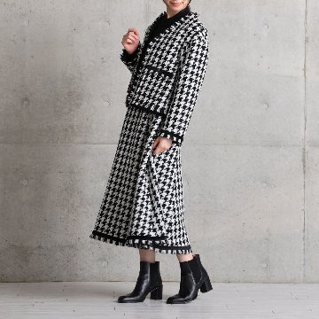 『Tulle houndstooth tweed』 No-collar jacket BLACKの画像