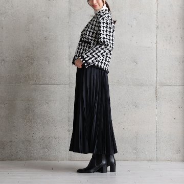 『Tulle houndstooth tweed』 No-collar jacket BLACKの画像