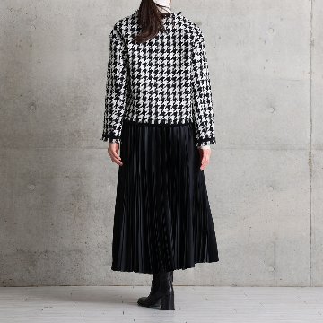 『Tulle houndstooth tweed』 No-collar jacket BLACKの画像