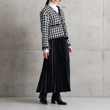 『Tulle houndstooth tweed』 No-collar jacket BLACKの画像