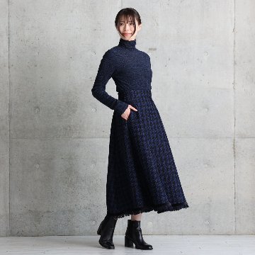 『Tulle houndstooth tweed』 Tuck flare skirt NAVYの画像