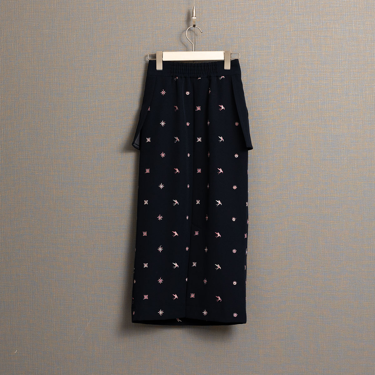 『The happy prince』 Straight skirt NAVYの画像