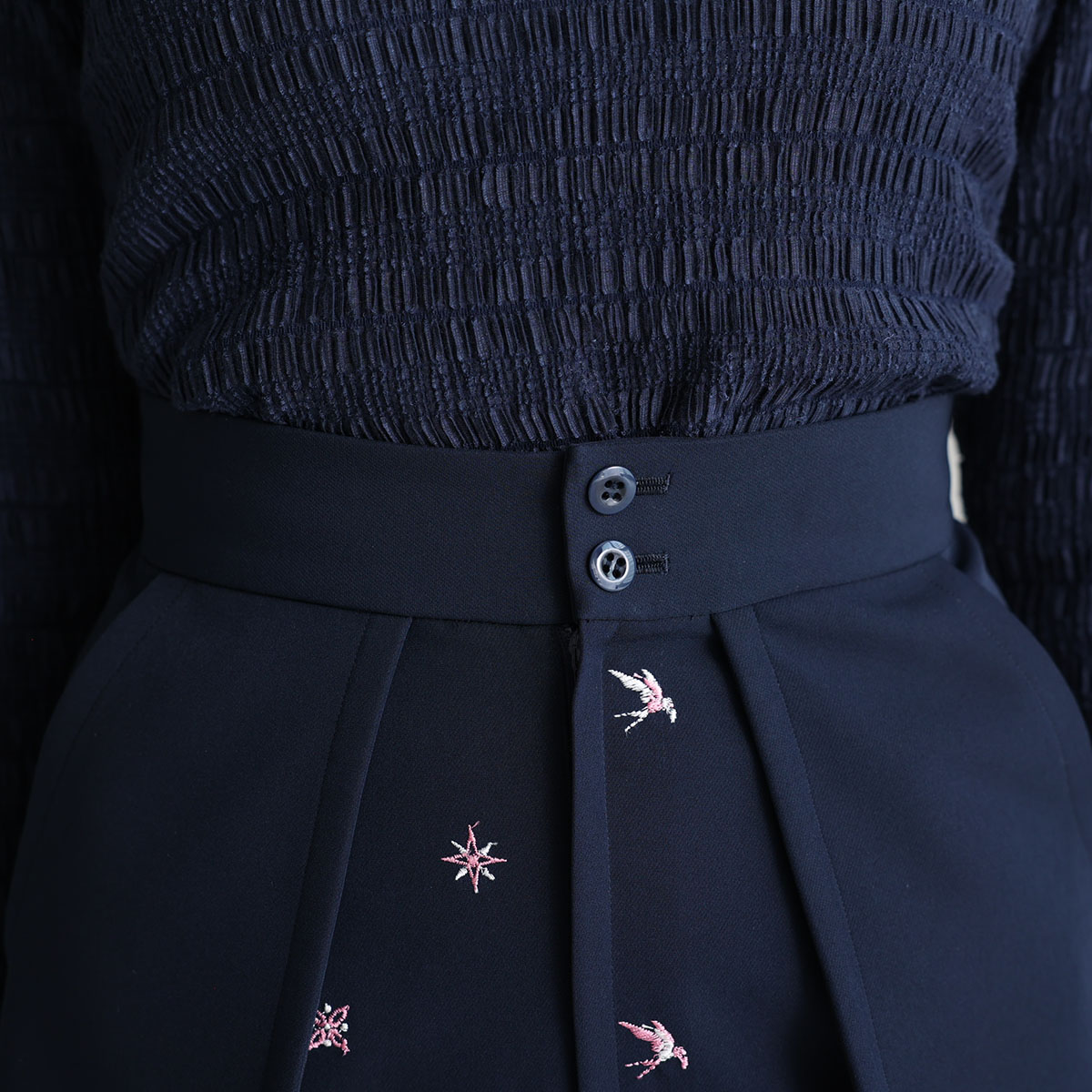 『The happy prince』 Straight skirt NAVYの画像