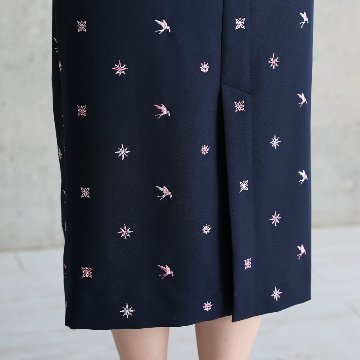 『The happy prince』 Straight skirt NAVYの画像