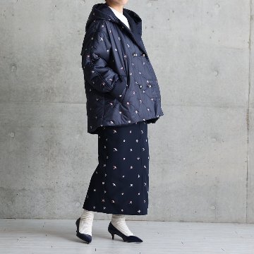 『The happy prince』 Straight skirt NAVYの画像