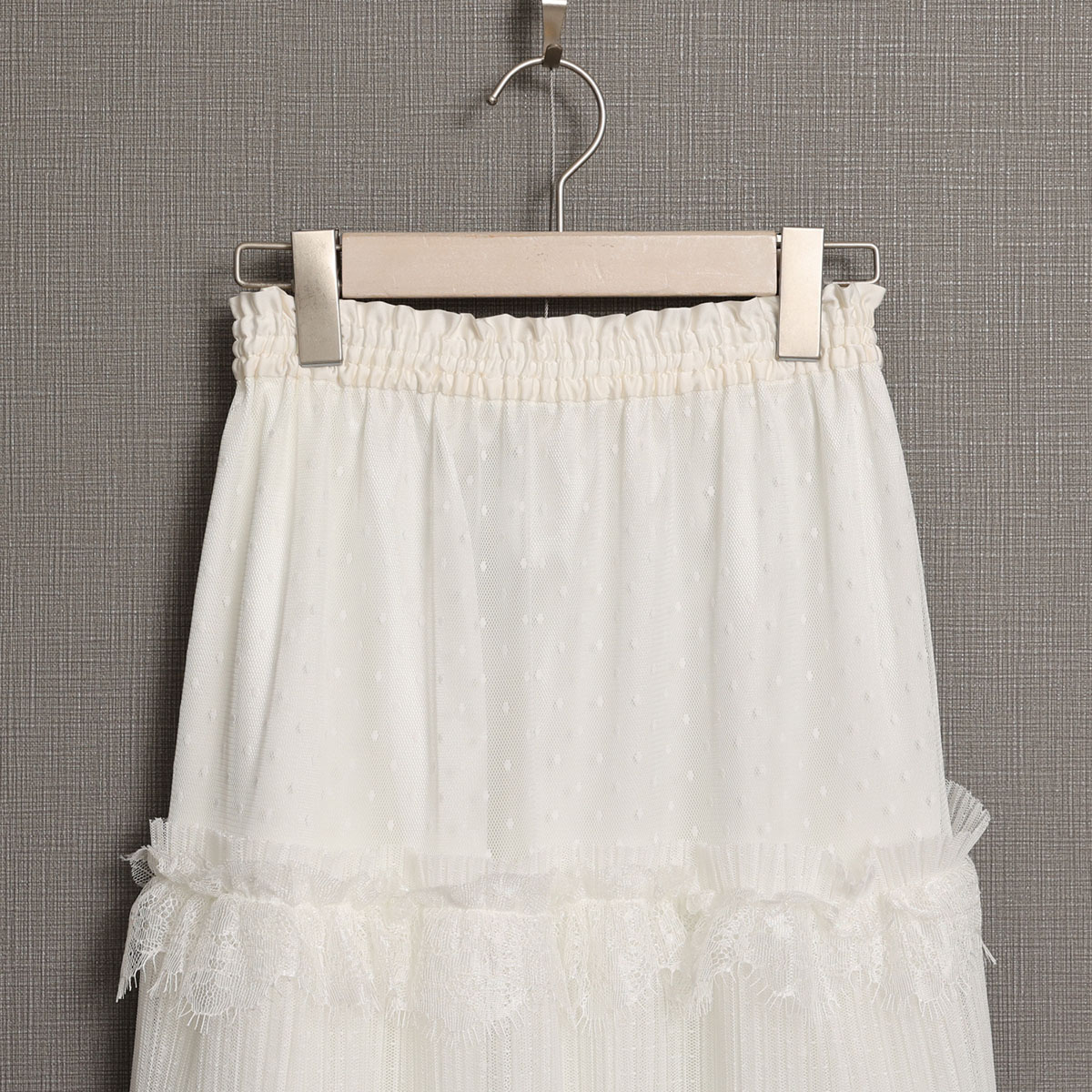 『Dot&pleats tulle』Tiered skirt WHITEの画像