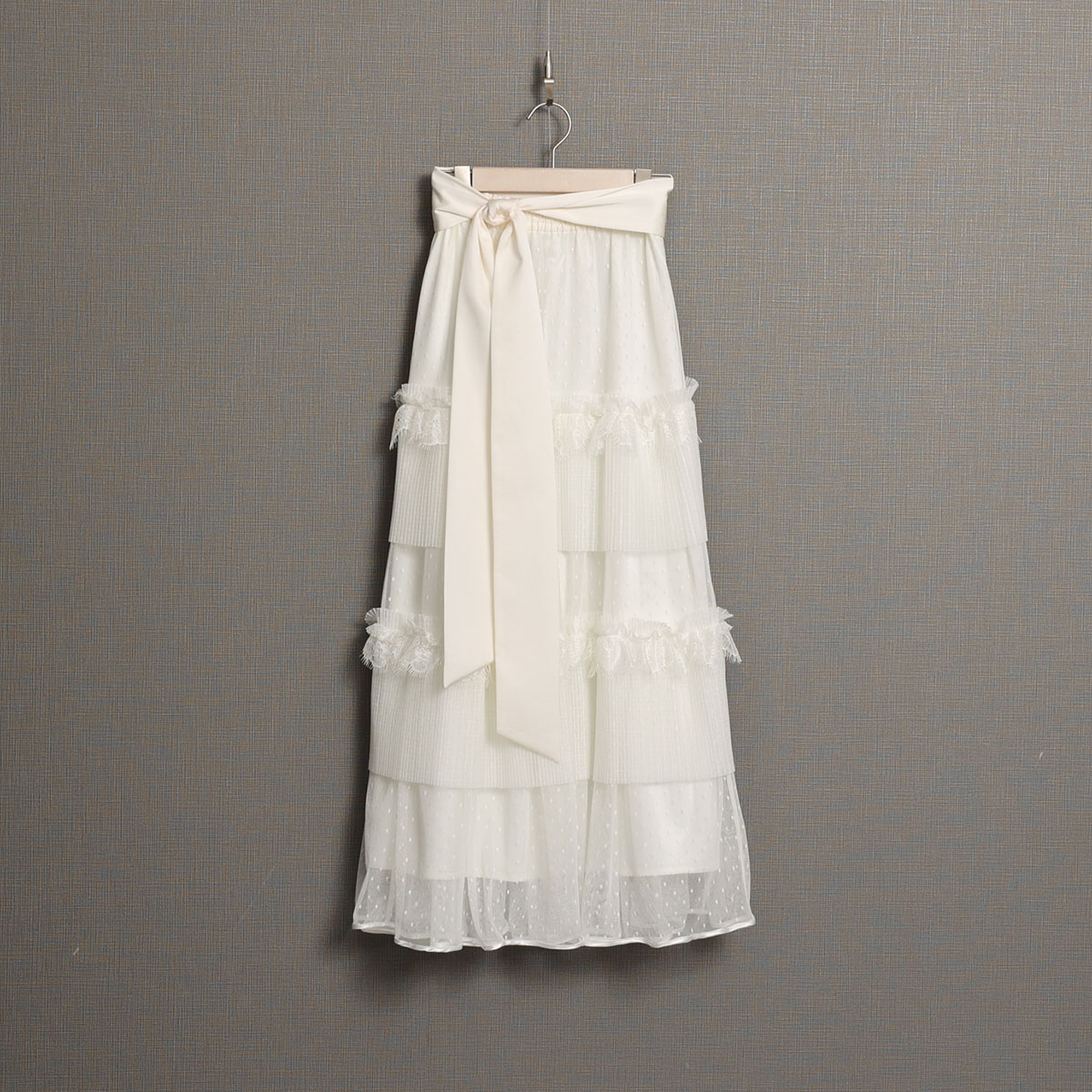 『Dot&pleats tulle』Tiered skirt WHITEの画像