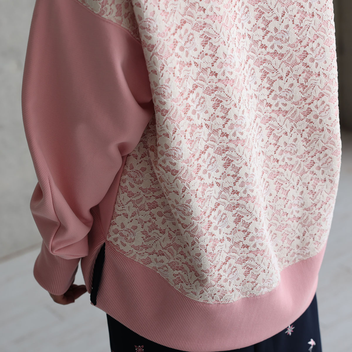 『Back lace 』 Hoodie PINKの画像