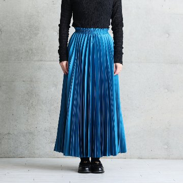 『Function satin pleats』 long skirt BLUEの画像