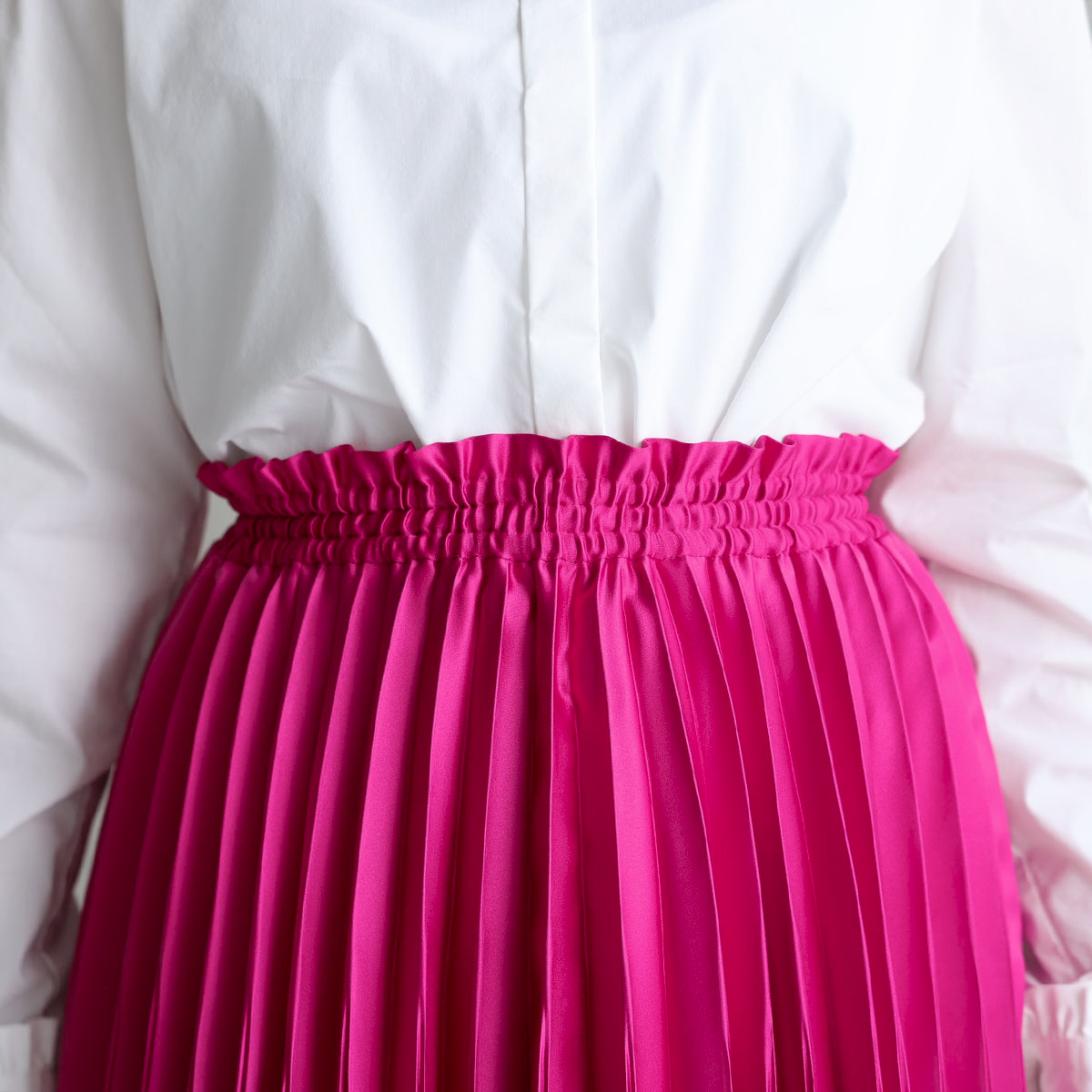 『Function satin pleats』 long skirt PINKの画像