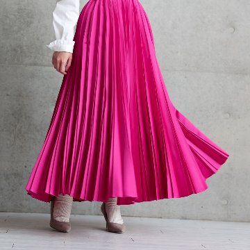 『Function satin pleats』 long skirt PINKの画像