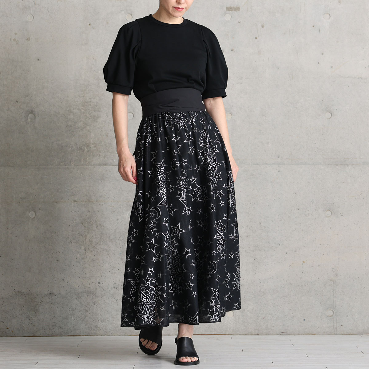 『Blanche』 Long skirt BLACKの画像