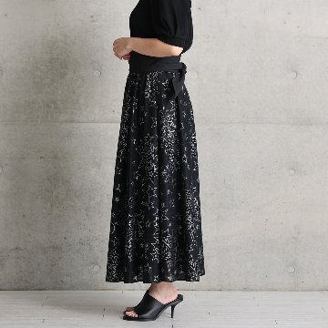 『Blanche』 Long skirt BLACKの画像