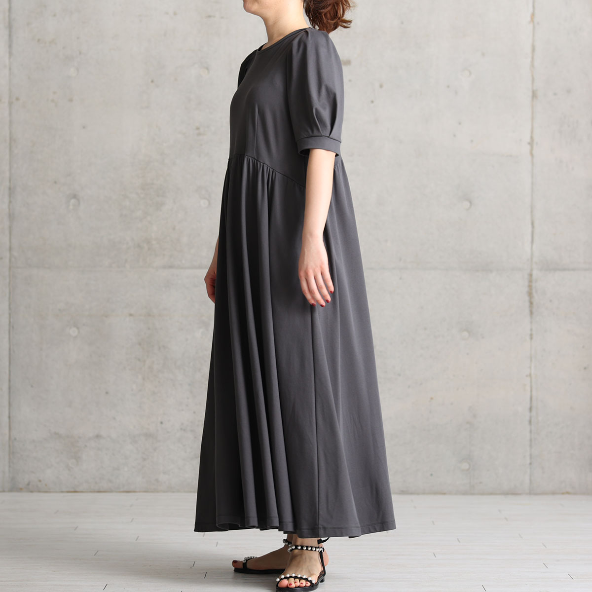 『Whip smooth』 long dress C-GRAYの画像