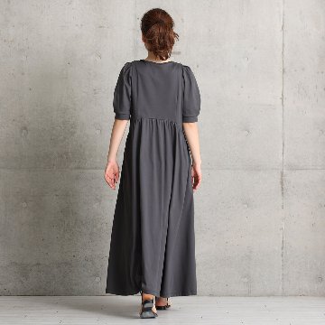 『Whip smooth』 long dress C-GRAYの画像