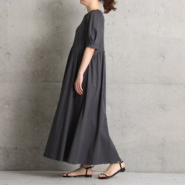 『Whip smooth』 long dress C-GRAYの画像