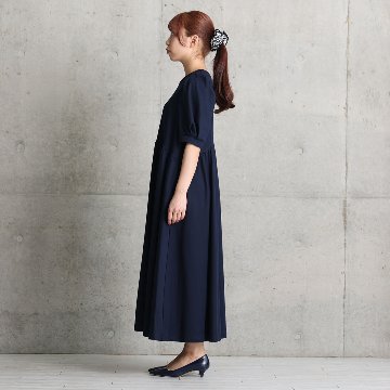 『Whip smooth』 long dress NAVYの画像