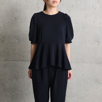 『Drape knit』 peplum tops NAVYの画像