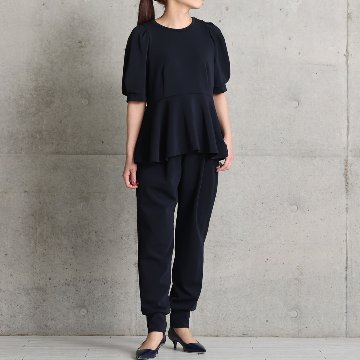 『Drape knit』 peplum tops NAVYの画像