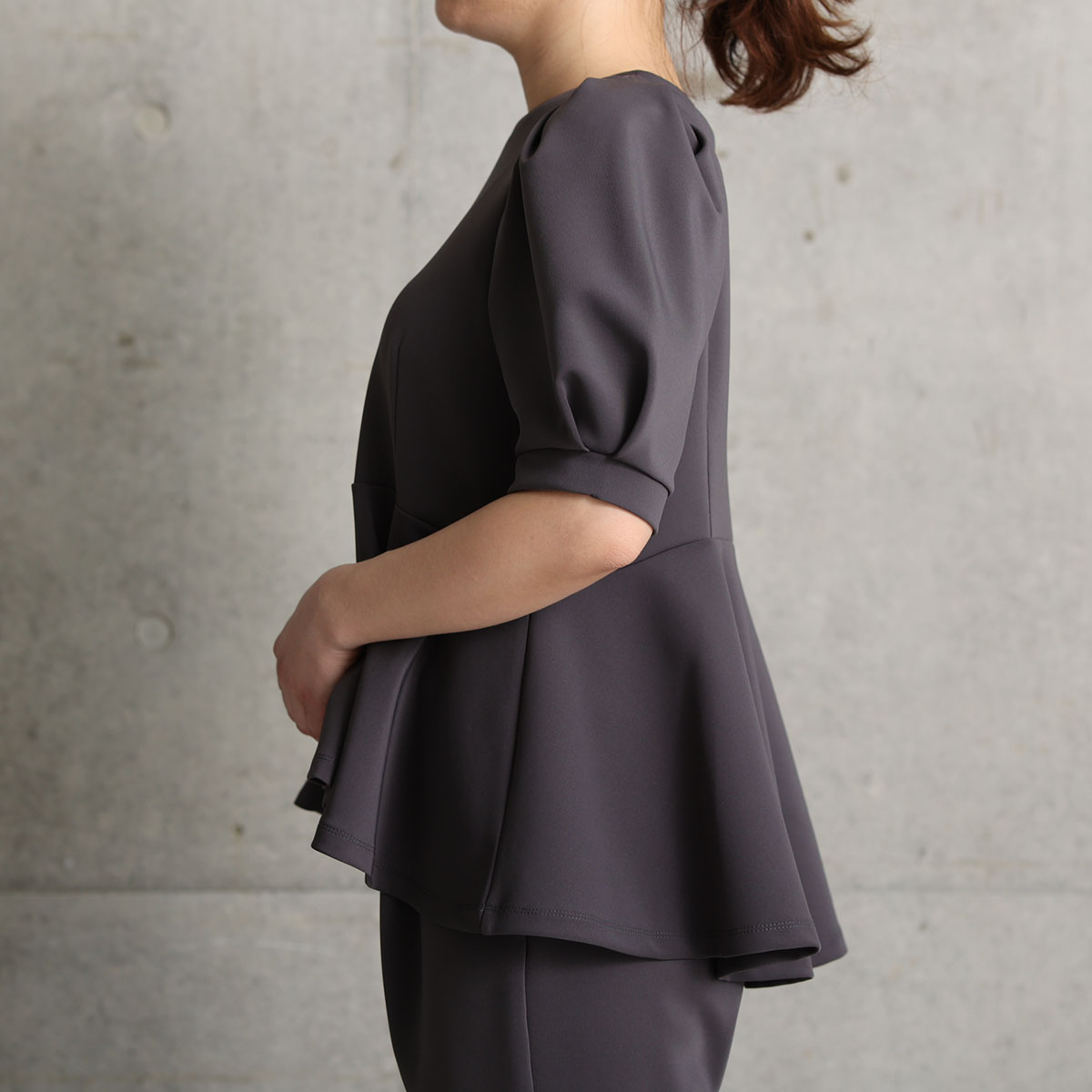 『Drape knit』 peplum tops C-GRAYの画像