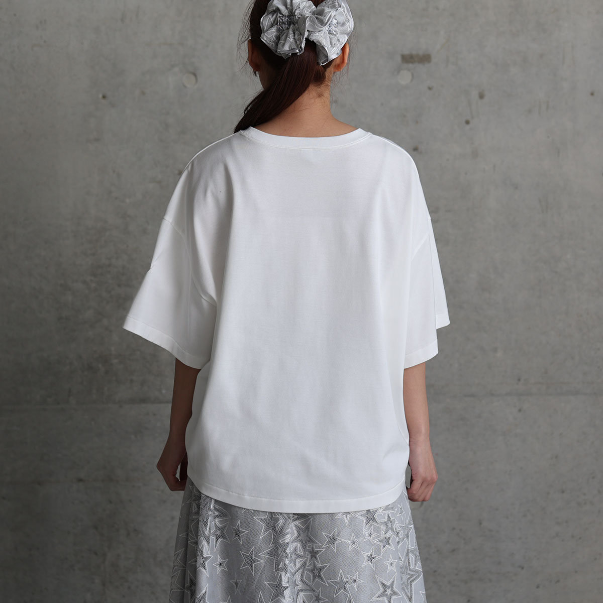 『PLAISIR』 LOGO Tee WHITEの画像