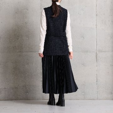 10月上旬お届け予定『Feather flower jacquard 』 No-collar gilet【全3色】の画像