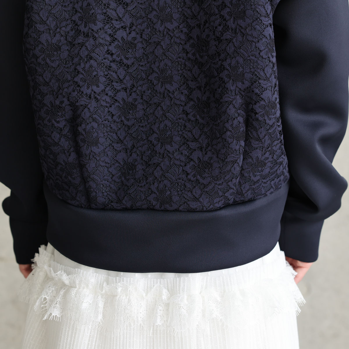 10月上旬お届け予定『Back lace』Cardigan 【全4色】の画像