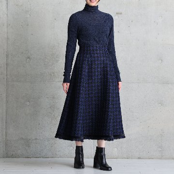 11月上旬お届け予定『Tulle houndstooth tweed』 Tuck flare skirt【全2色】の画像