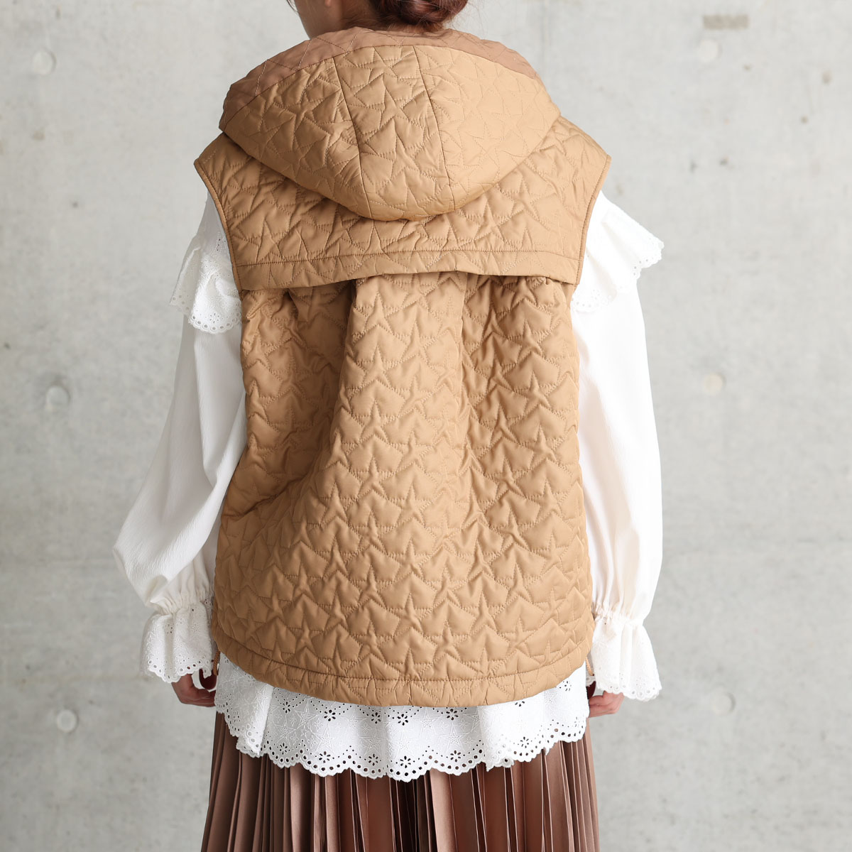 11月上旬お届け予定『Stella quilt』 2WAY gilet【全3色】の画像