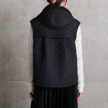 11月上旬お届け予定『Stella quilt』 2WAY gilet【全3色】の画像