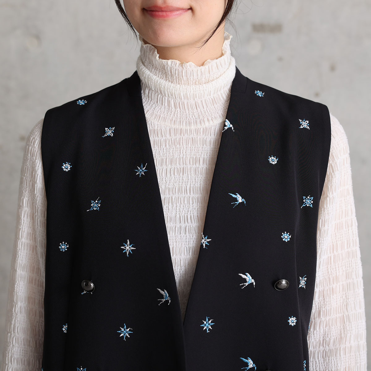 11月上旬お届け予定『The happy prince』 long gilet【全2色】の画像