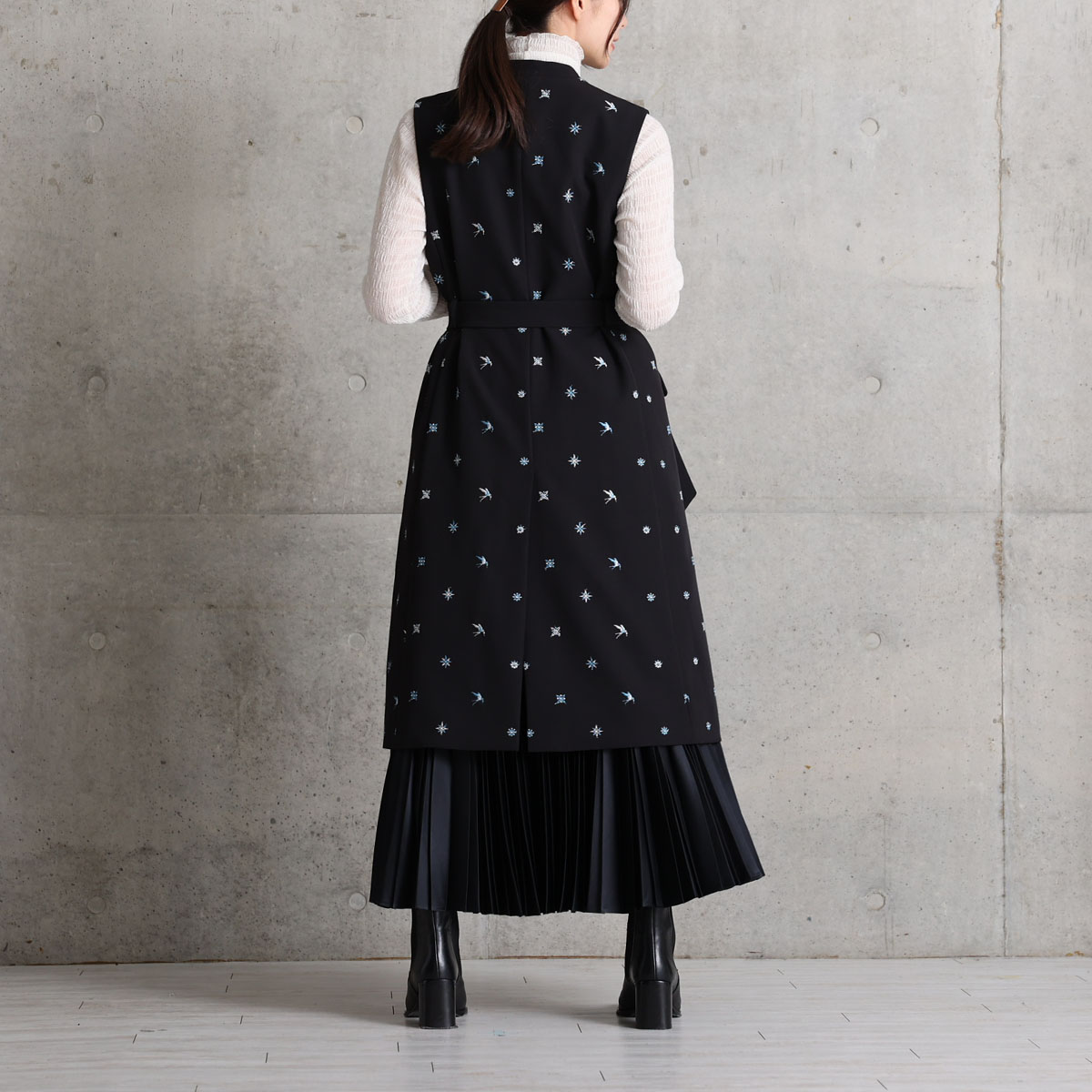 11月上旬お届け予定『The happy prince』 long gilet【全2色】の画像