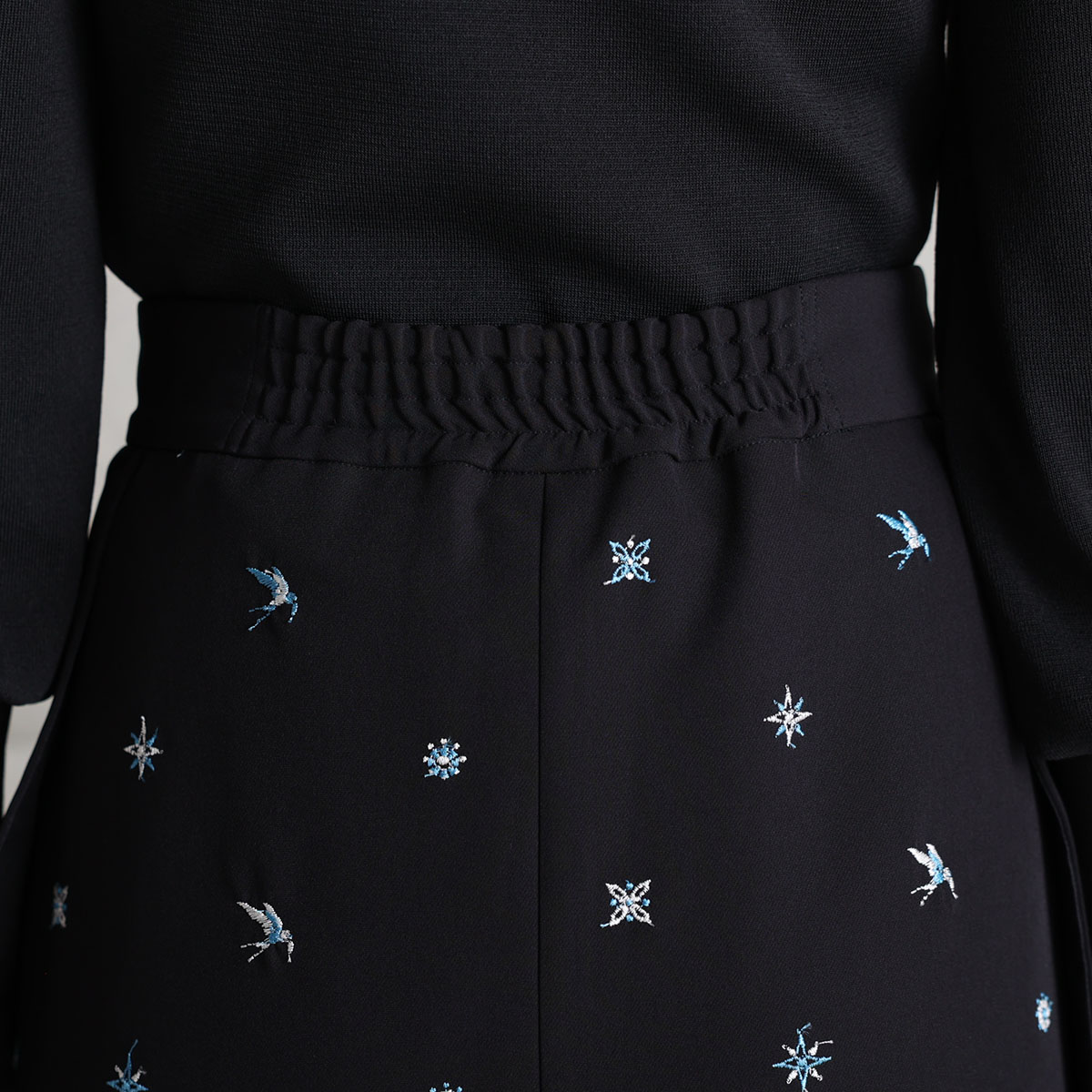 11月上旬お届け予定『The happy prince』 Straight skirt【全2色】の画像