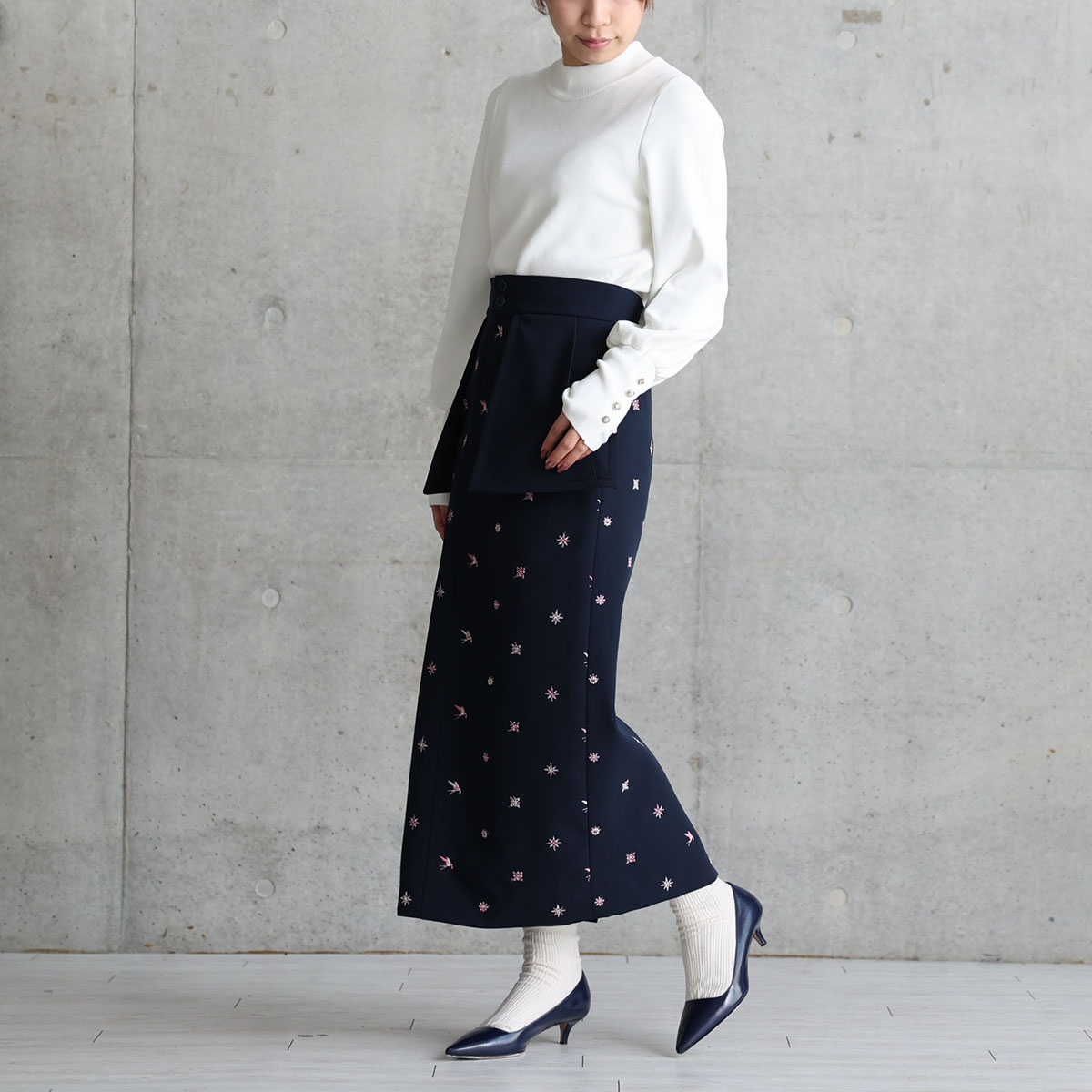 11月上旬お届け予定『The happy prince』 Straight skirt【全2色】の画像