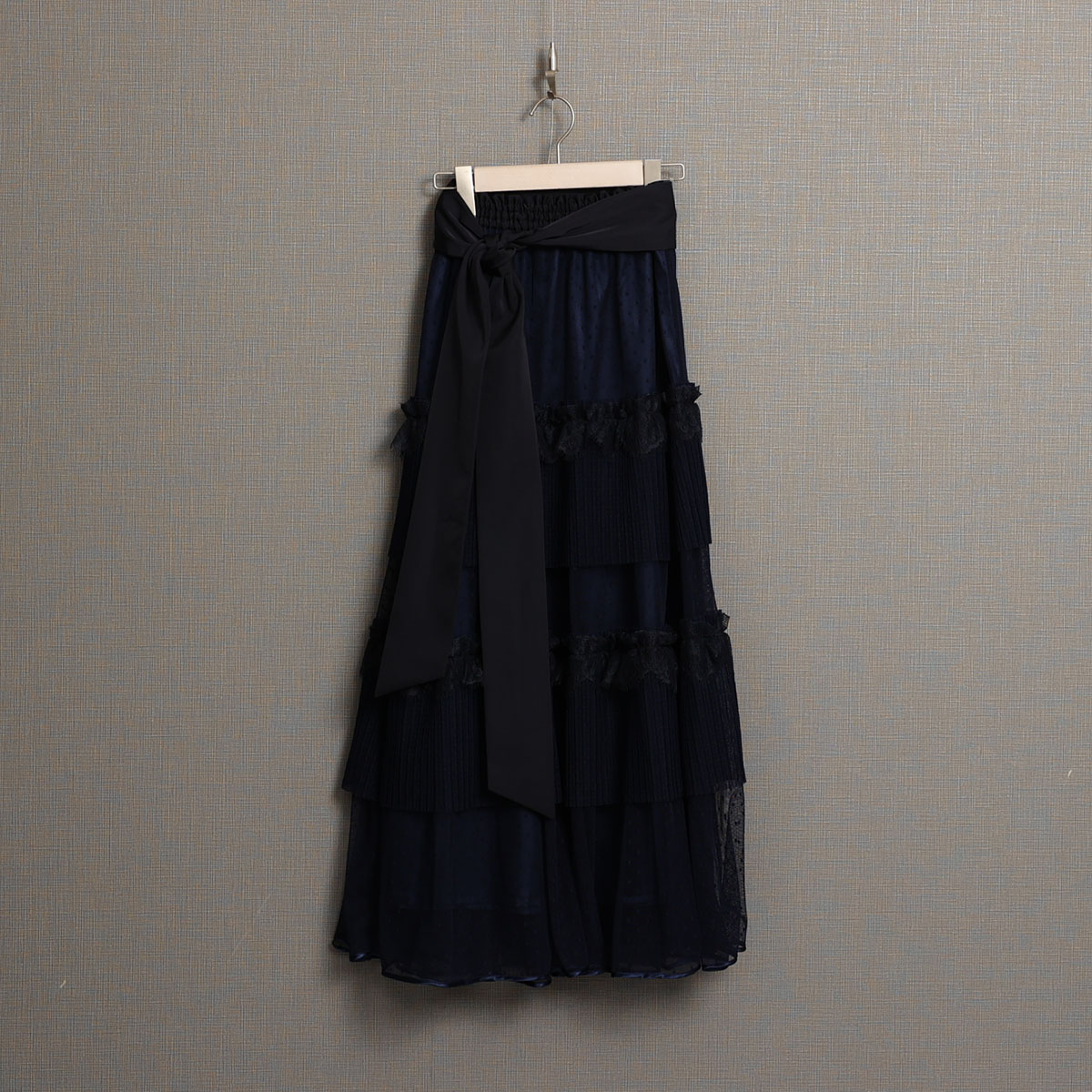 11月上旬お届け予定『Dot&pleats tulle』Tiered skirt【全3色】の画像