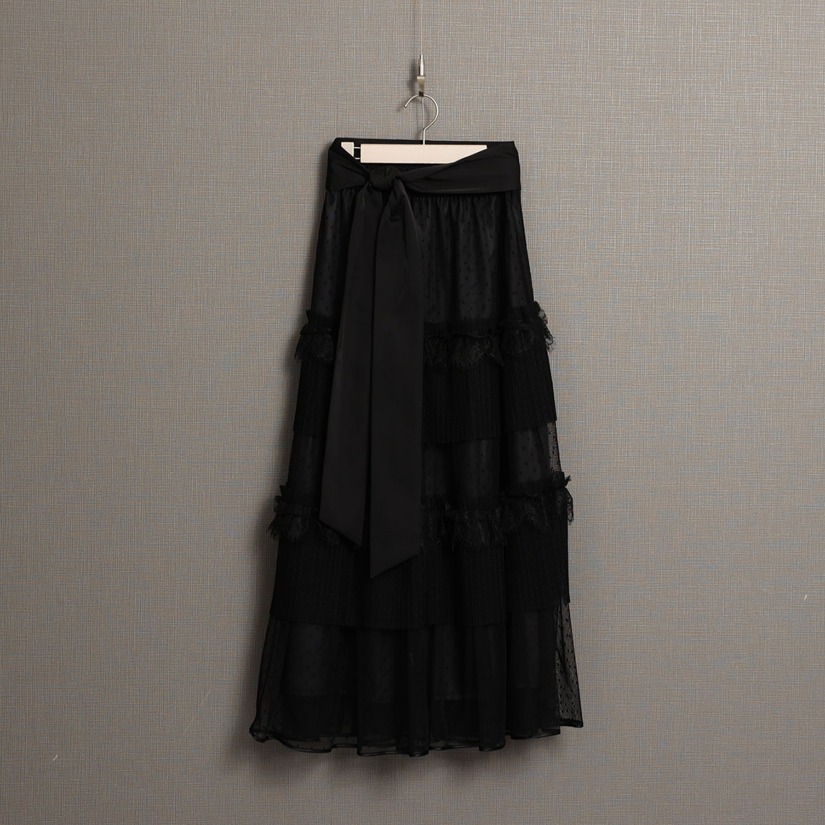 11月上旬お届け予定『Dot&pleats tulle』Tiered skirt【全3色】の画像