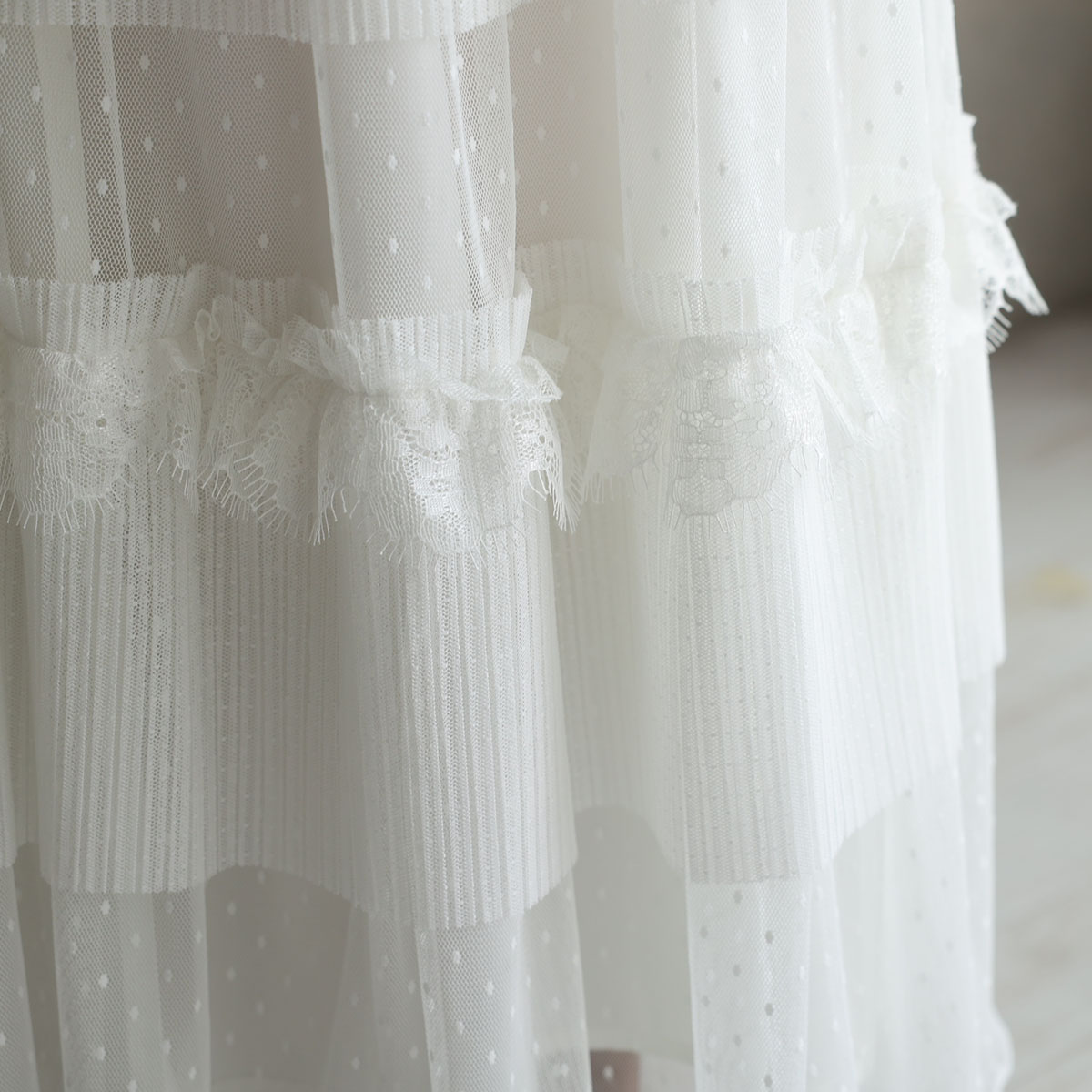 11月上旬お届け予定『Dot&pleats tulle』Tiered skirt【全3色】の画像