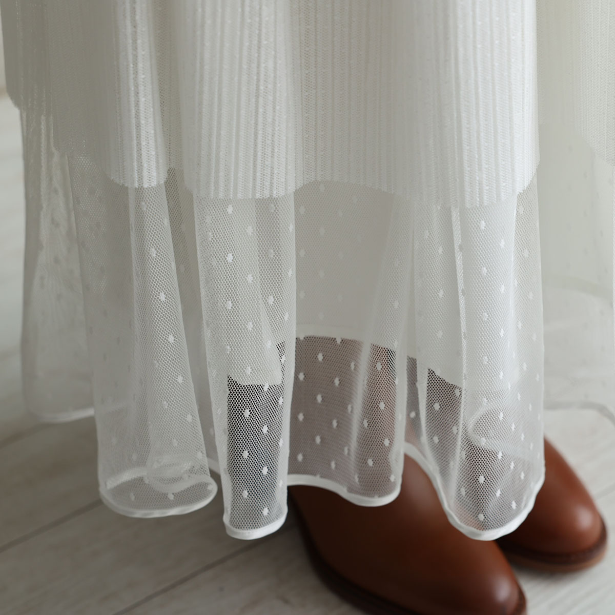 11月上旬お届け予定『Dot&pleats tulle』Tiered skirt【全3色】の画像