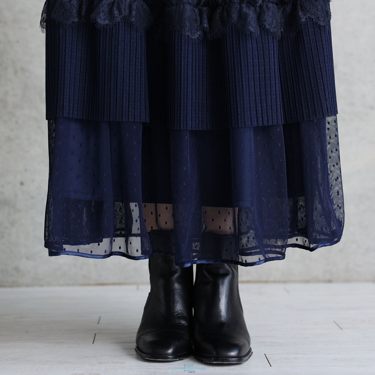 11月上旬お届け予定『Dot&pleats tulle』Tiered skirt【全3色】の画像