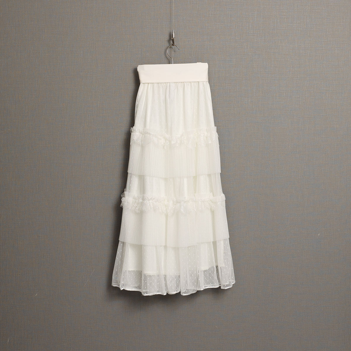 11月上旬お届け予定『Dot&pleats tulle』Tiered skirt【全3色】の画像