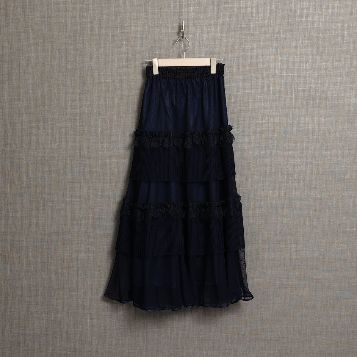 11月上旬お届け予定『Dot&pleats tulle』Tiered skirt【全3色】の画像