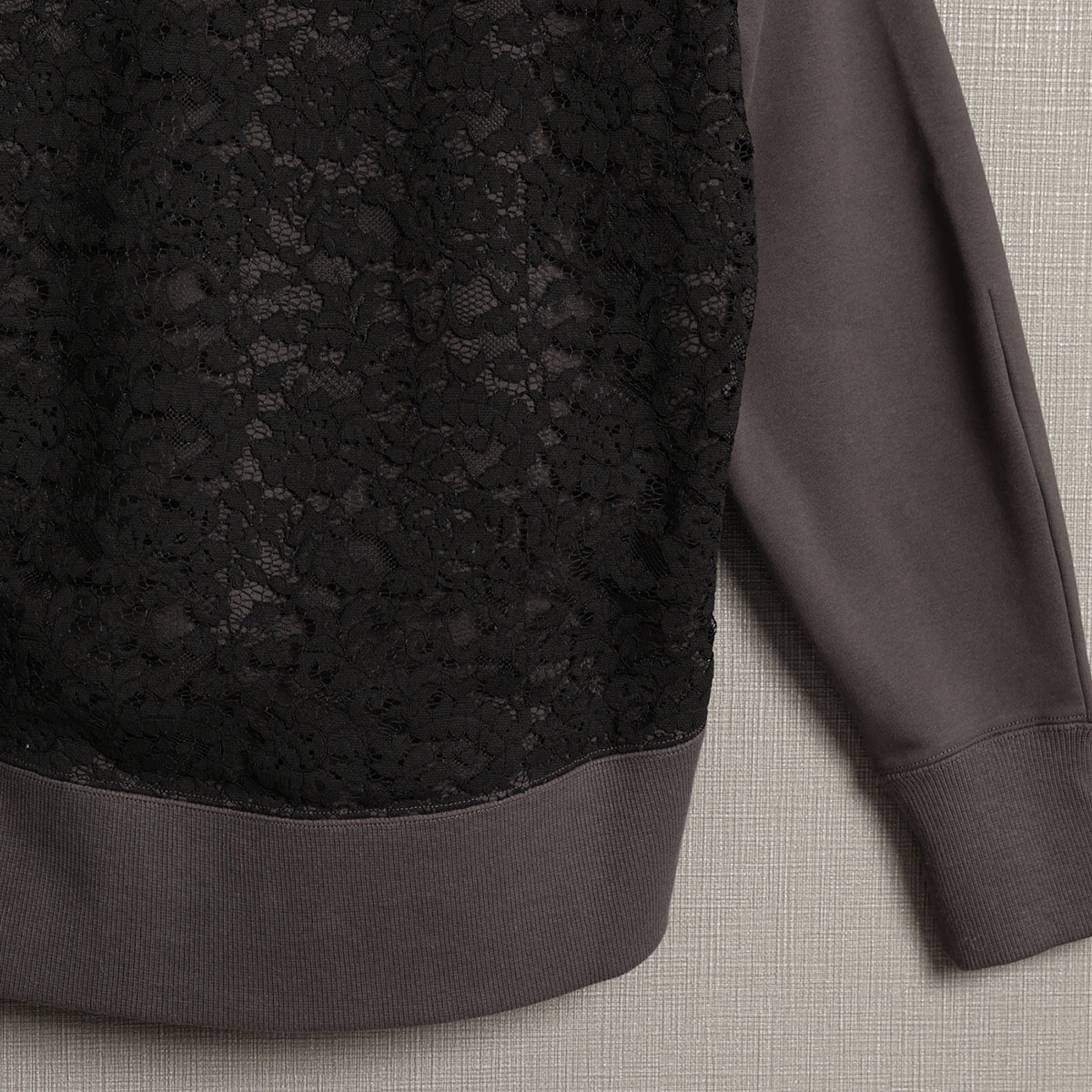 11月上旬届け予定『Back lace 』 Hoodie【全2色】の画像