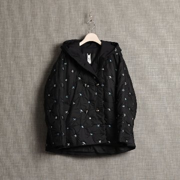 12月下旬お届け予定『The happy prince quilt』 Hoodie coat【全2色】の画像