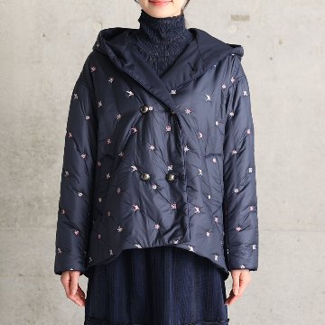 12月下旬お届け予定『The happy prince quilt』 Hoodie coat【全2色】の画像