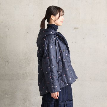 12月下旬お届け予定『The happy prince quilt』 Hoodie coat【全2色】の画像