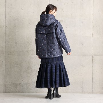 12月下旬お届け予定『The happy prince quilt』 Hoodie coat【全2色】の画像