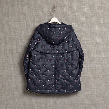 12月下旬お届け予定『The happy prince quilt』 Hoodie coat【全2色】の画像